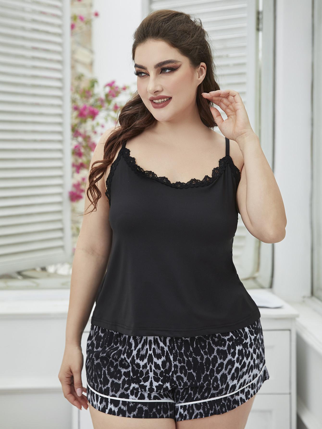 Plus Size Lace Trim Scoop Neck Cami and Printed Shorts Pajama Set - NawdeX